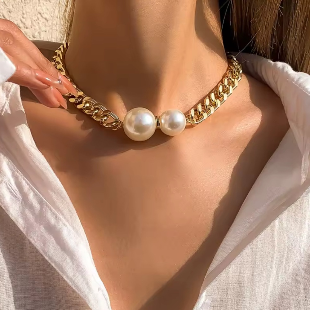 Anthro Ginevra Pearl Gold Chain Statement Necklace - Picture 3 of 11